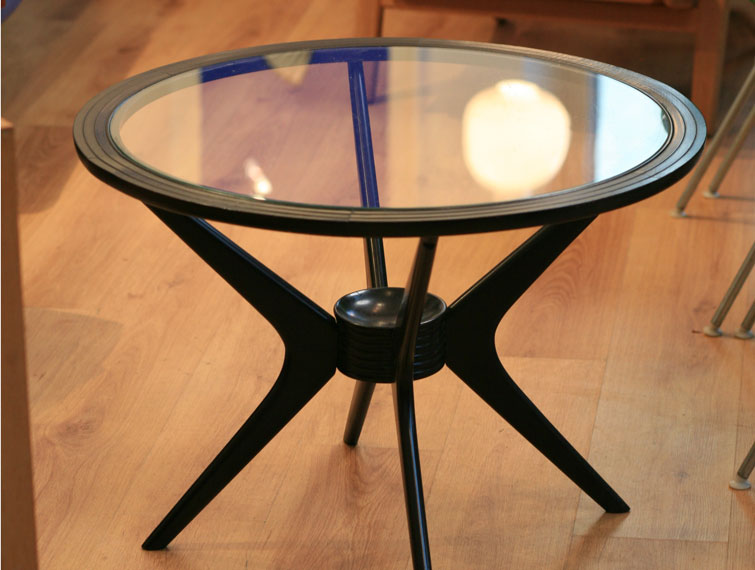 Black coffee table – Italy