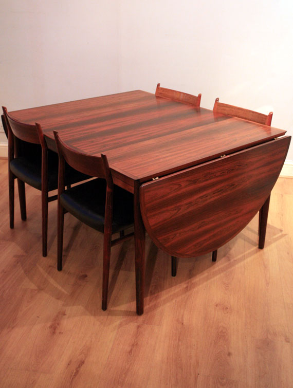 Rosewood Table – 6 Matching Chairs