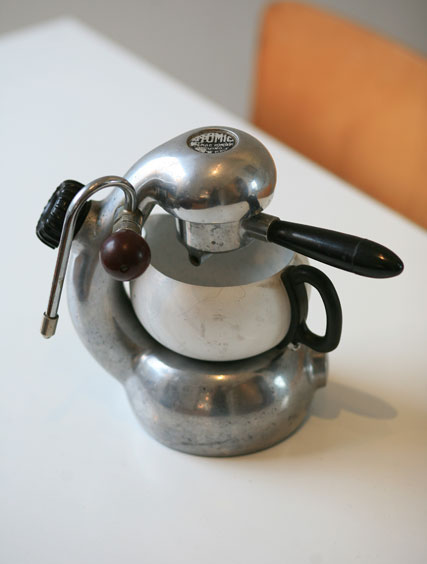 atomic coffee machine-vintage coffee maker