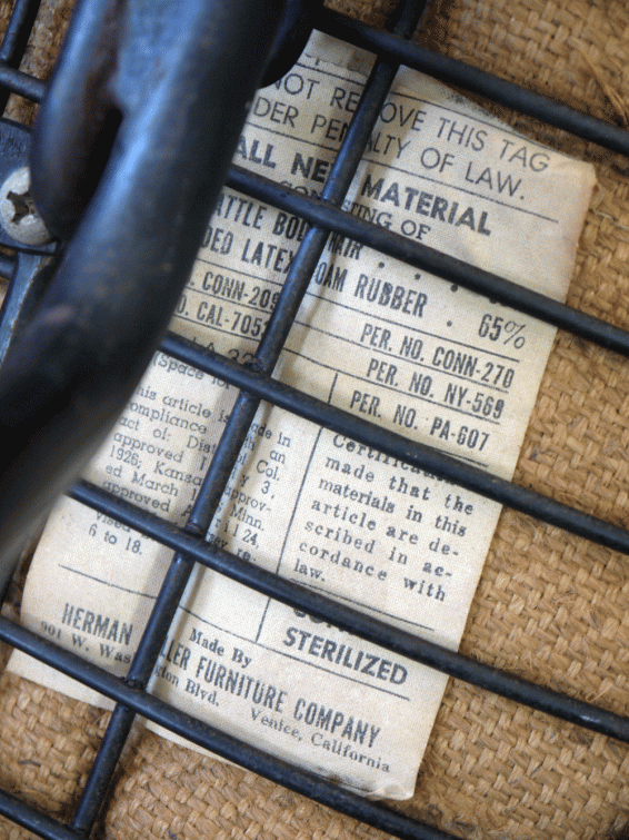 Charles and Ray Eames – DKX-1