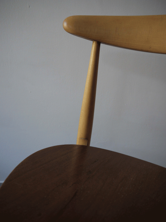 Hans J Wegner – Heart Chair