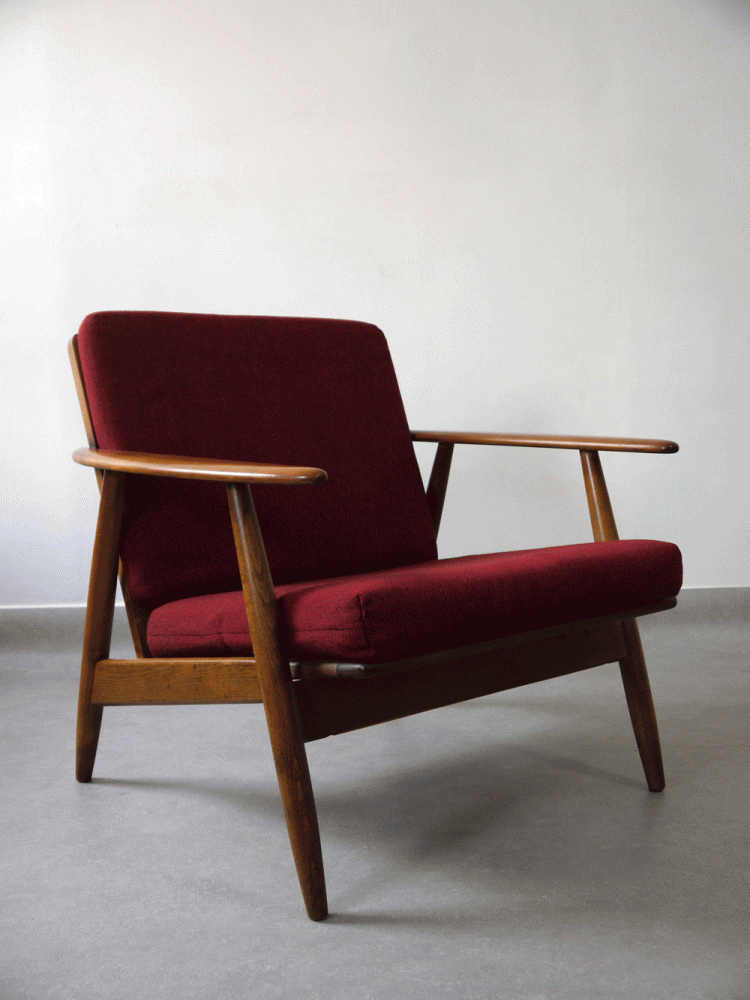 Danish – Easy Cigar Style Chair