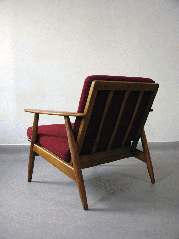 Danish – Easy Cigar Style Chair