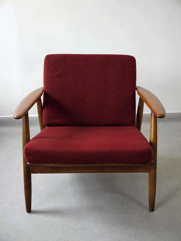 Danish – Easy Cigar Style Chair