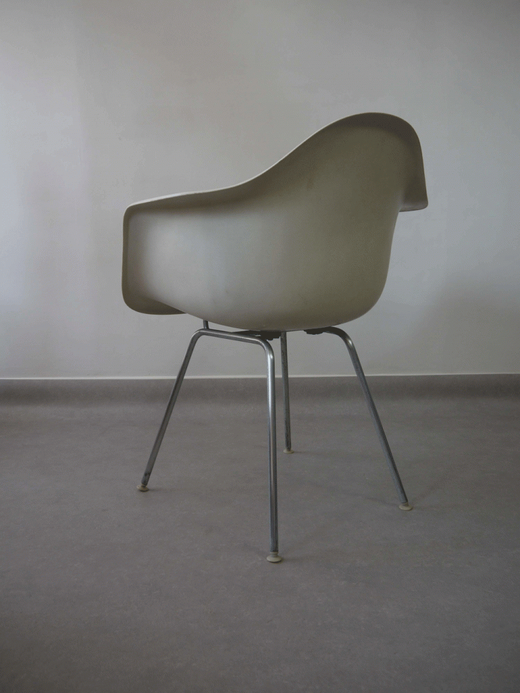 Charles and Ray Eames – DAX