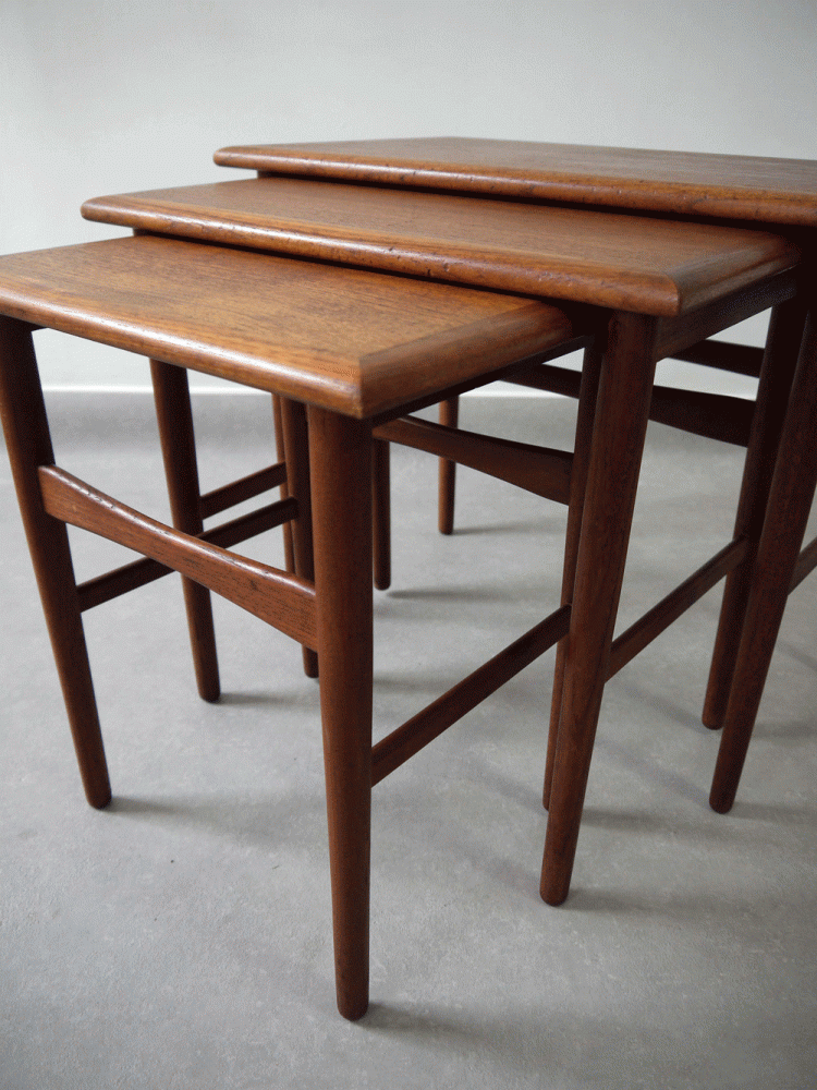 Hans J Wegner Style – Nest of Tables