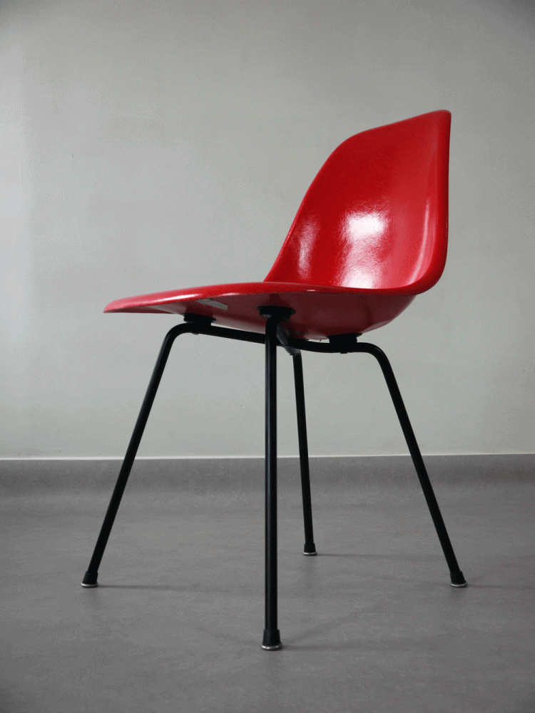 Charles and Ray Eames – DSX Chair