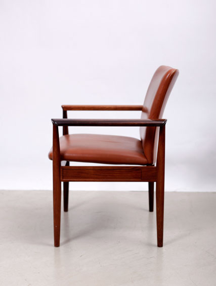 Finn Juhl – Diplomat Chairs