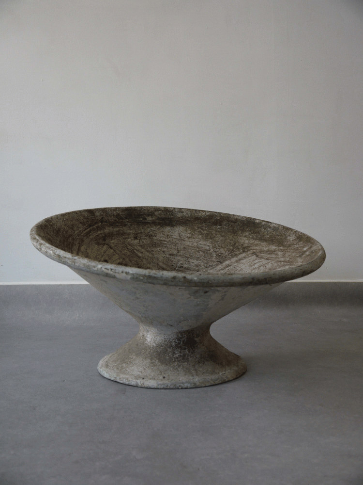 Willy Guhl – Concrete Planter