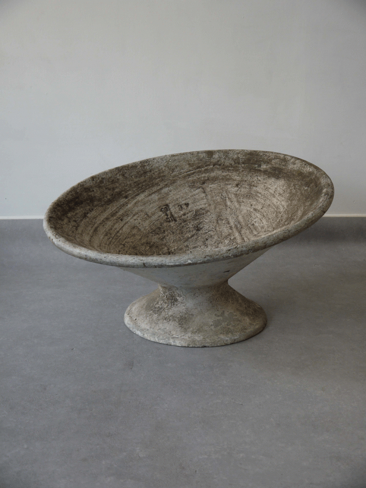 Willy Guhl – Concrete Planter