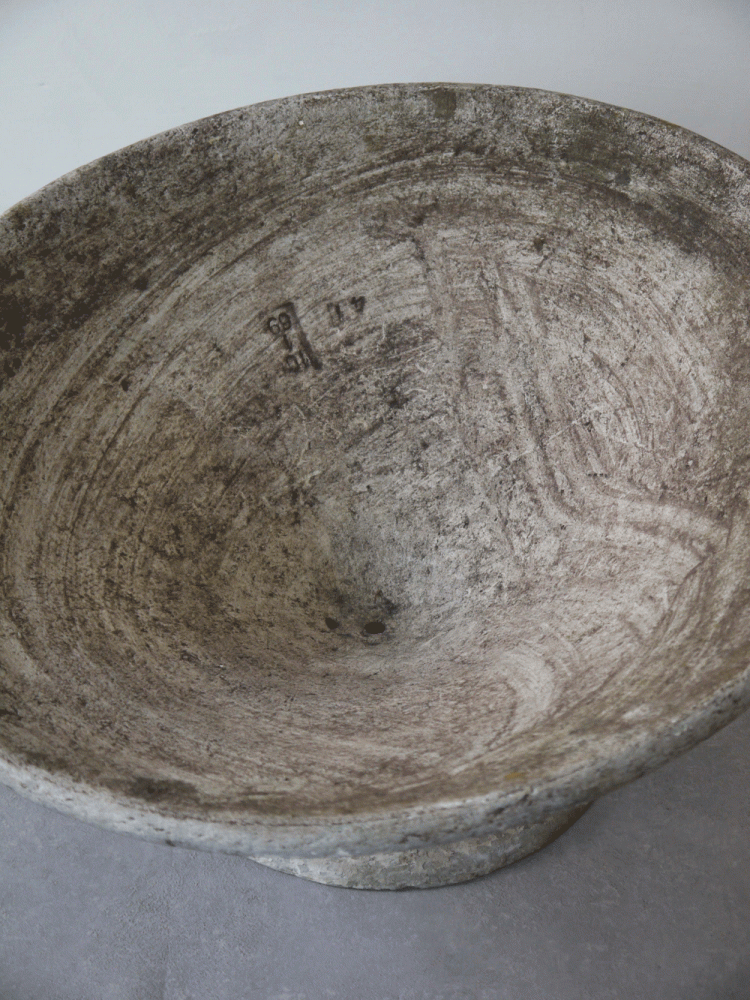 Willy Guhl – Concrete Planter