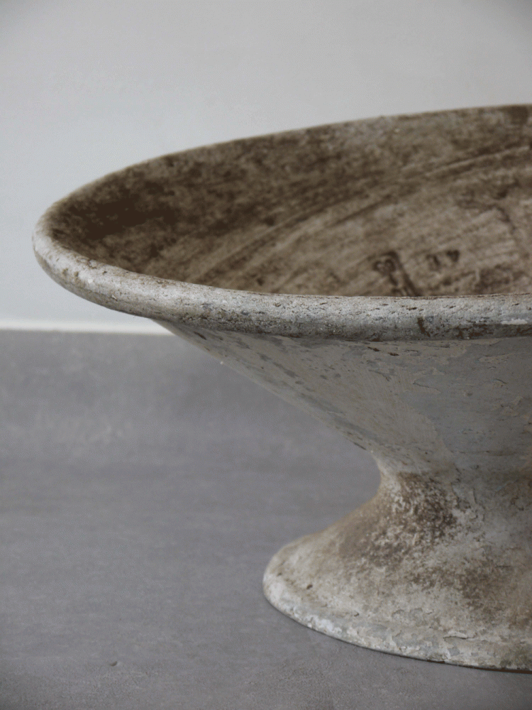 Willy Guhl – Concrete Planter