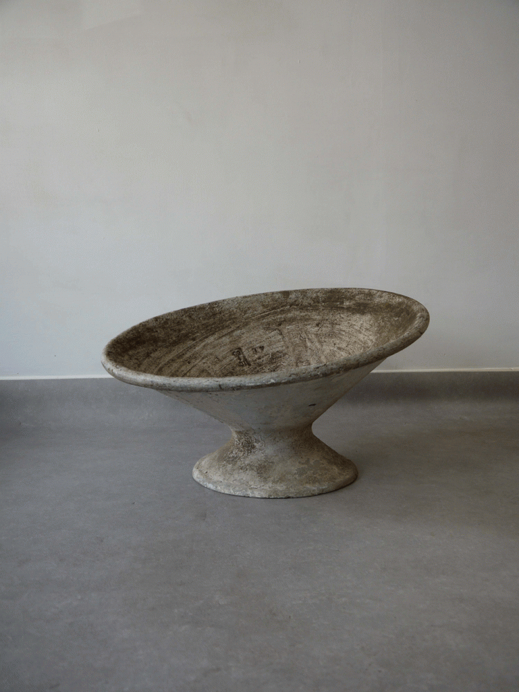 Willy Guhl – Concrete Planter