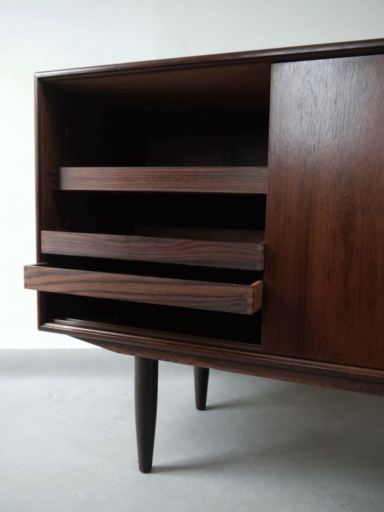 Axel Christensen – Rosewood Sideboard