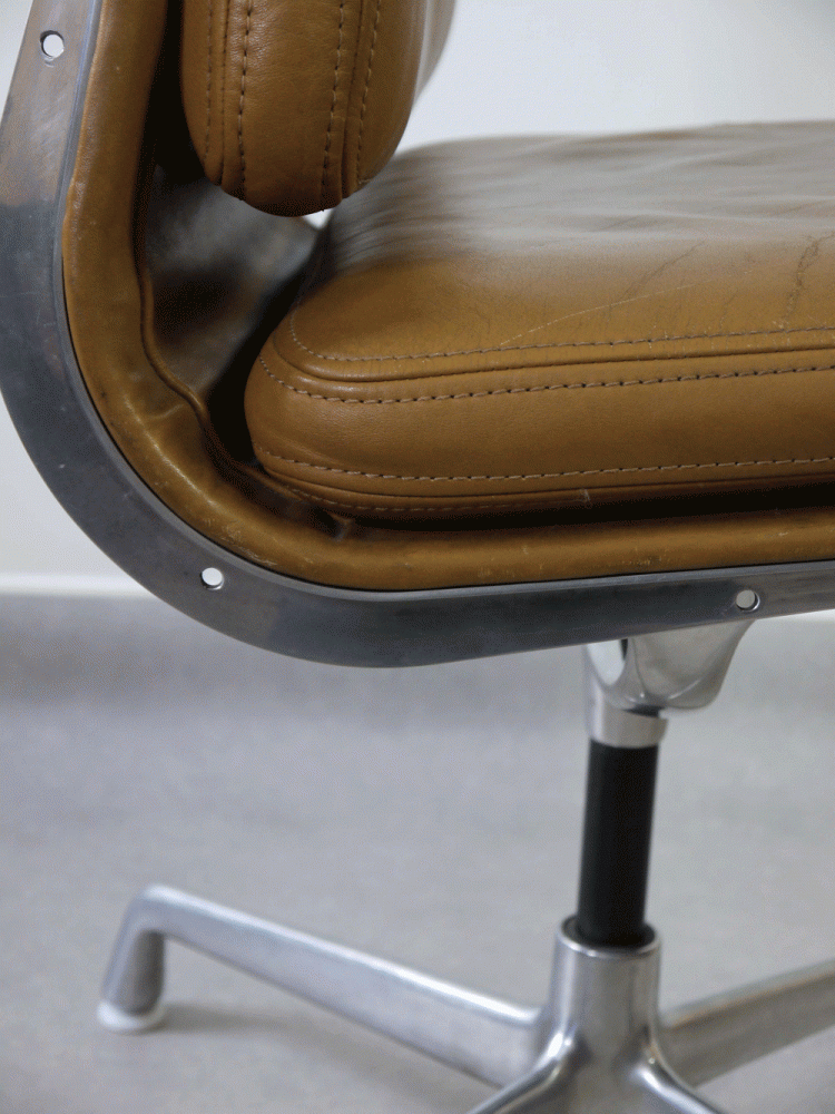 Charles and Ray Eames – Soft Pad Chair