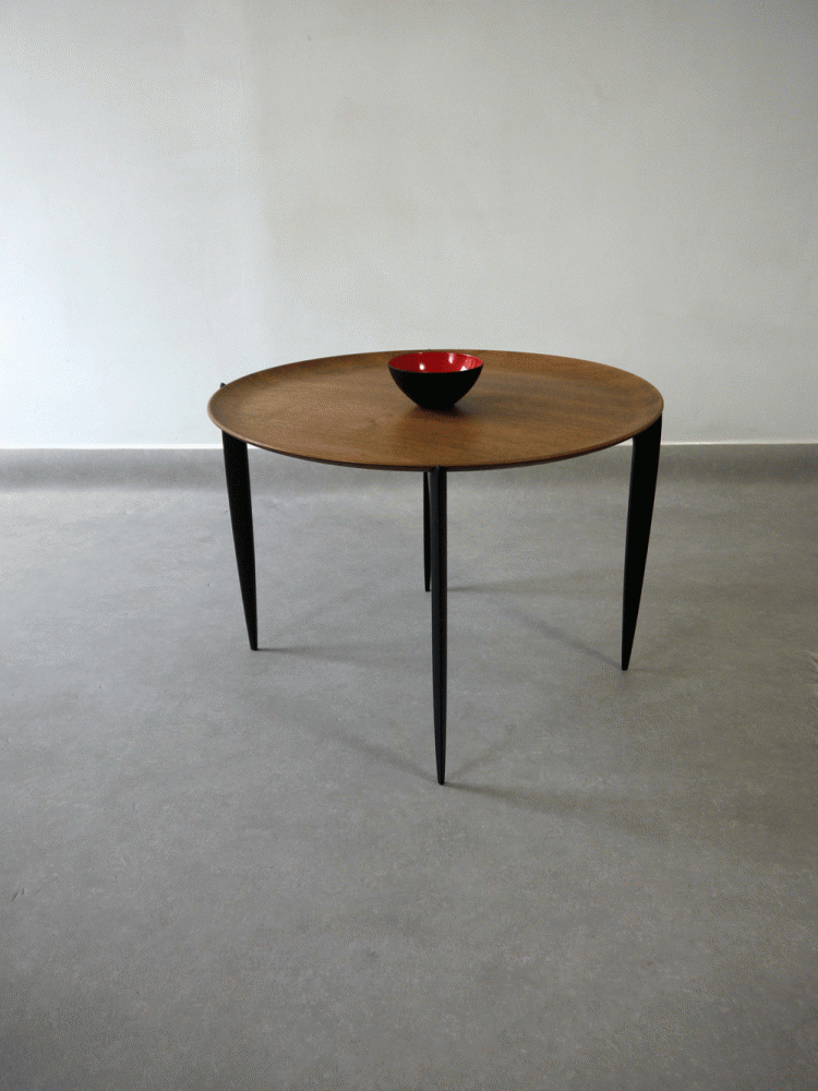 Fritz Hansen – Folding Tray Table