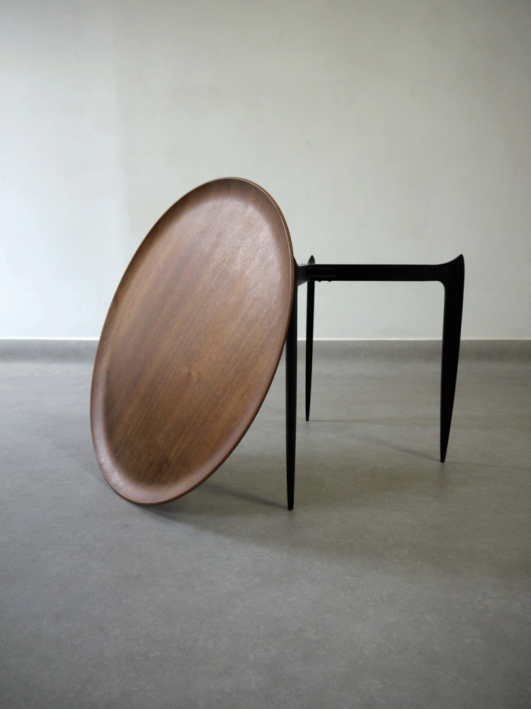 Fritz Hansen – Folding Tray Table