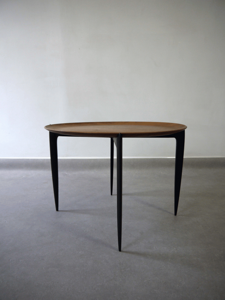 Fritz Hansen – Folding Tray Table