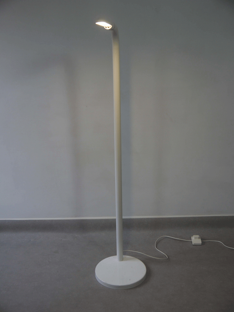 Italian – L Shaped Fluorescent Floor Light