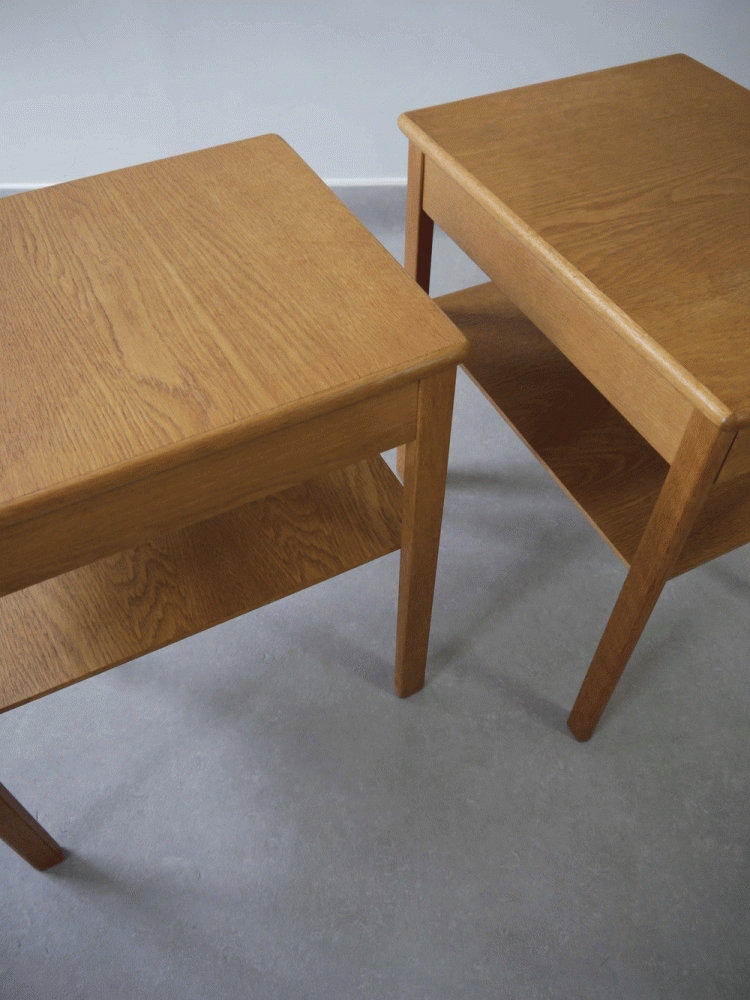 Lammhult Mobler – Oak Bedside table