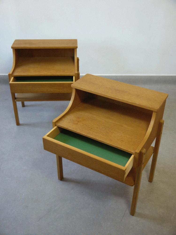 AB Carlstrom – Oak Bedside Tables