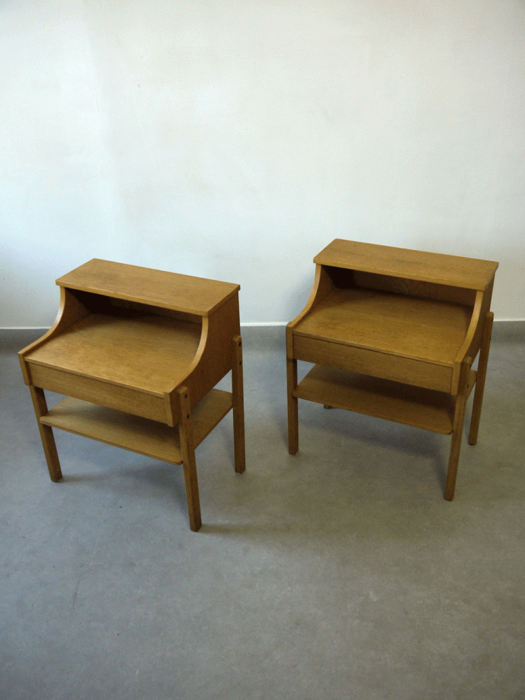 AB Carlstrom – Oak Bedside Tables