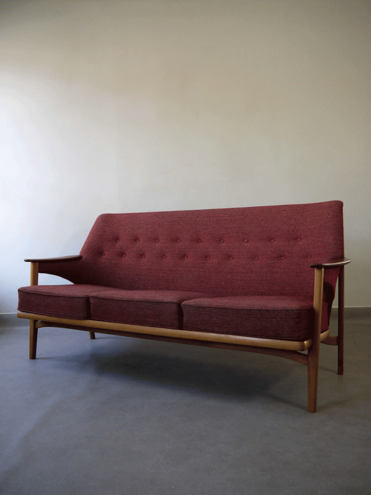 Finn Juhl style – Three Seat Sofa