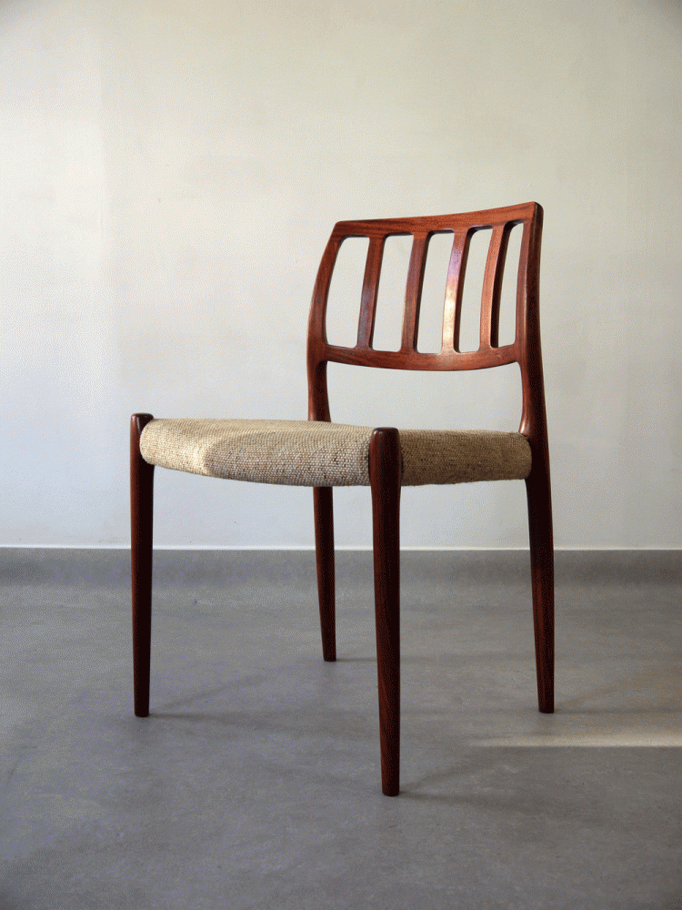 Niels Moller – 83 Rosewood Chairs