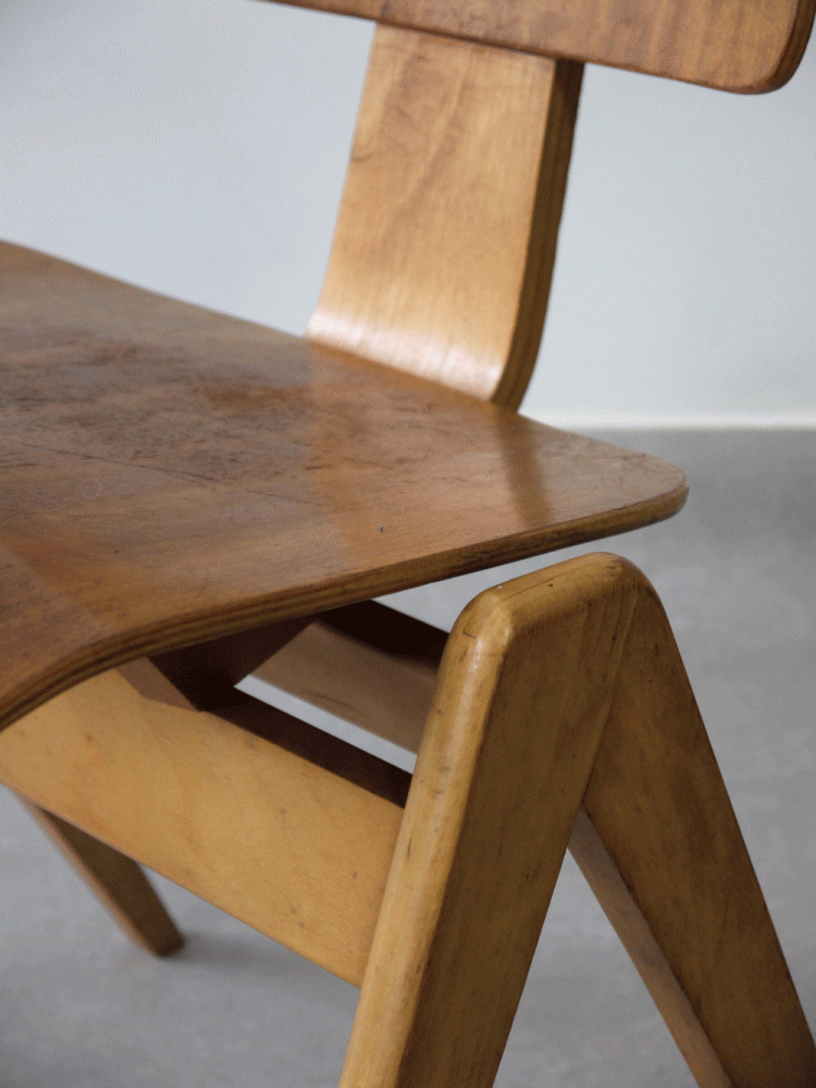 Robin Day – Set of Four Hillestak Chairs