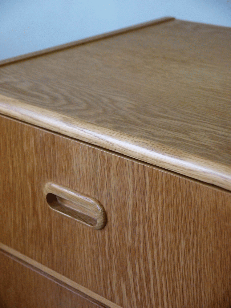 AB Carlstrom – Oak Low Boy Units