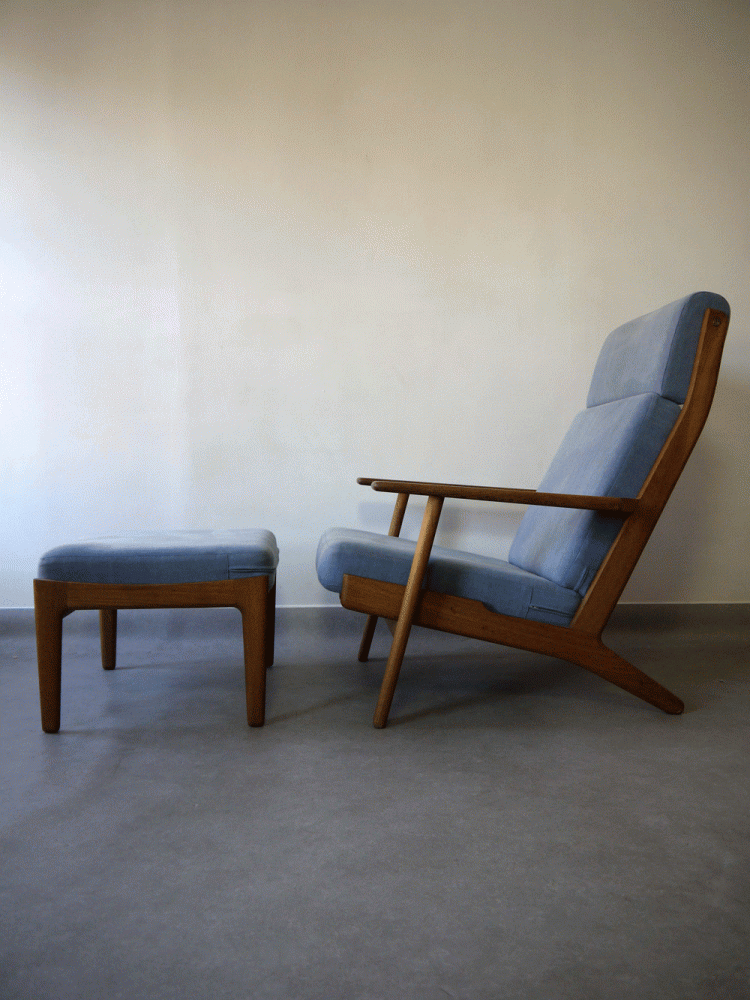Han Wegner – GE290 Chair and Stool