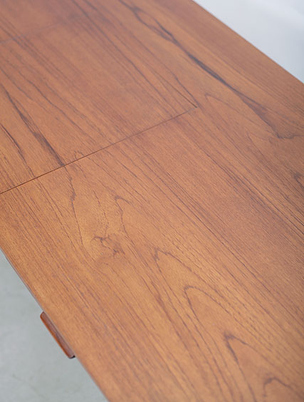 Severin Hansen – Dressing Table