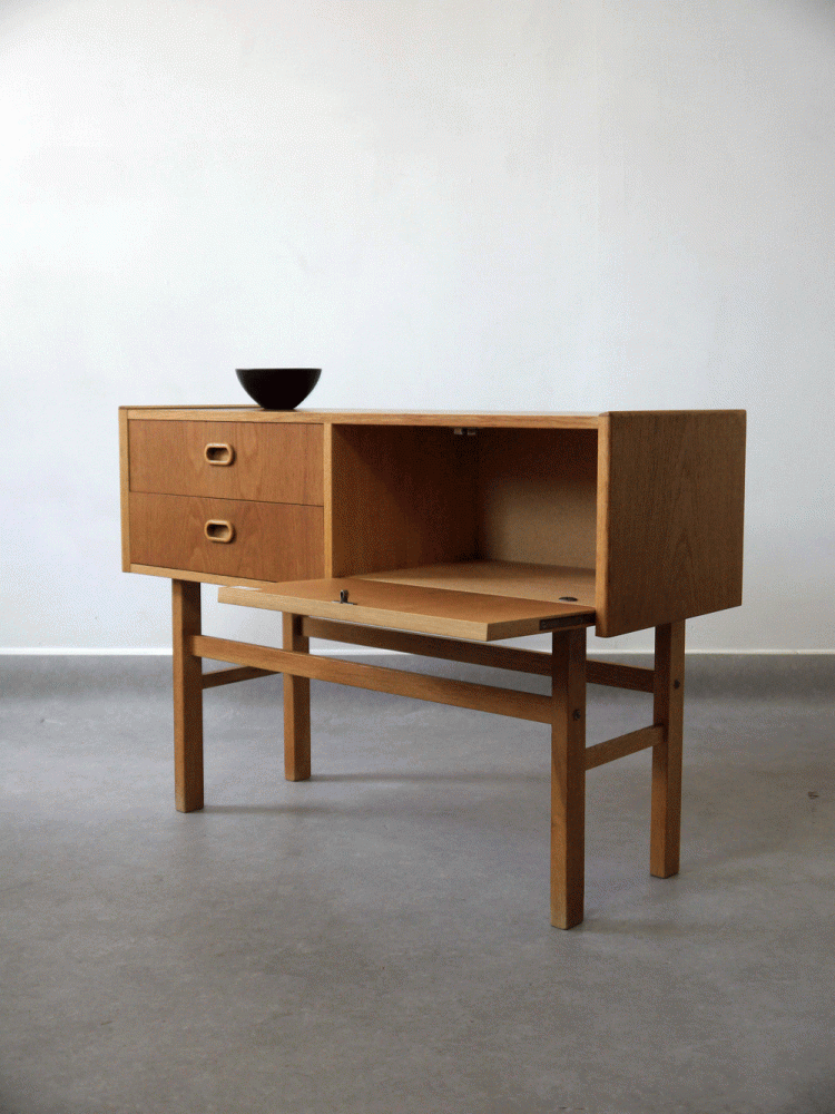 Danish – Oak Console Unit