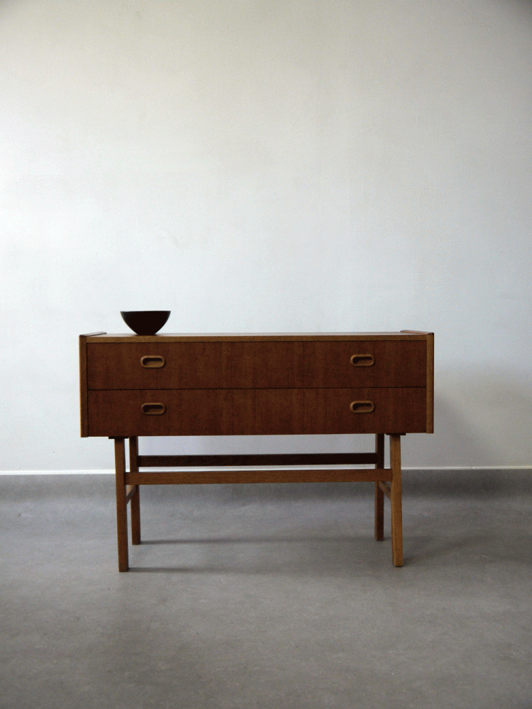 AB Carlstrom – Teak Console Drawer Unit