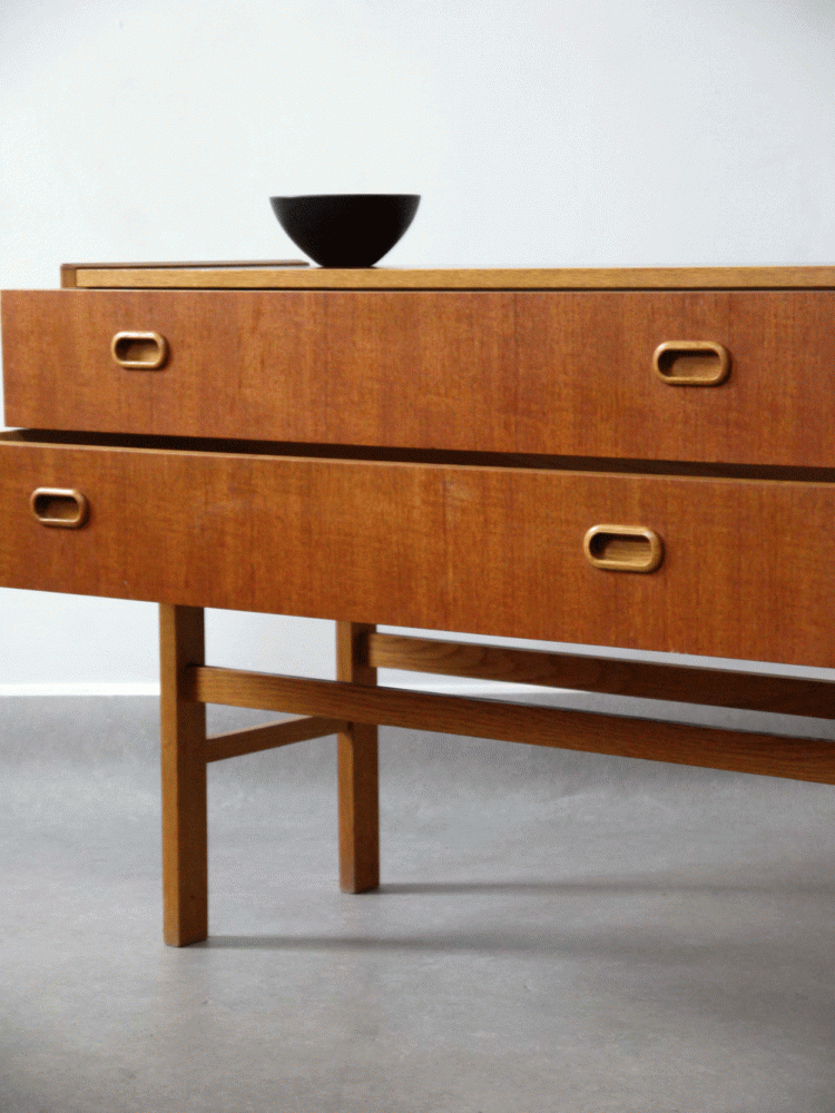 AB Carlstrom – Teak Console Drawer Unit