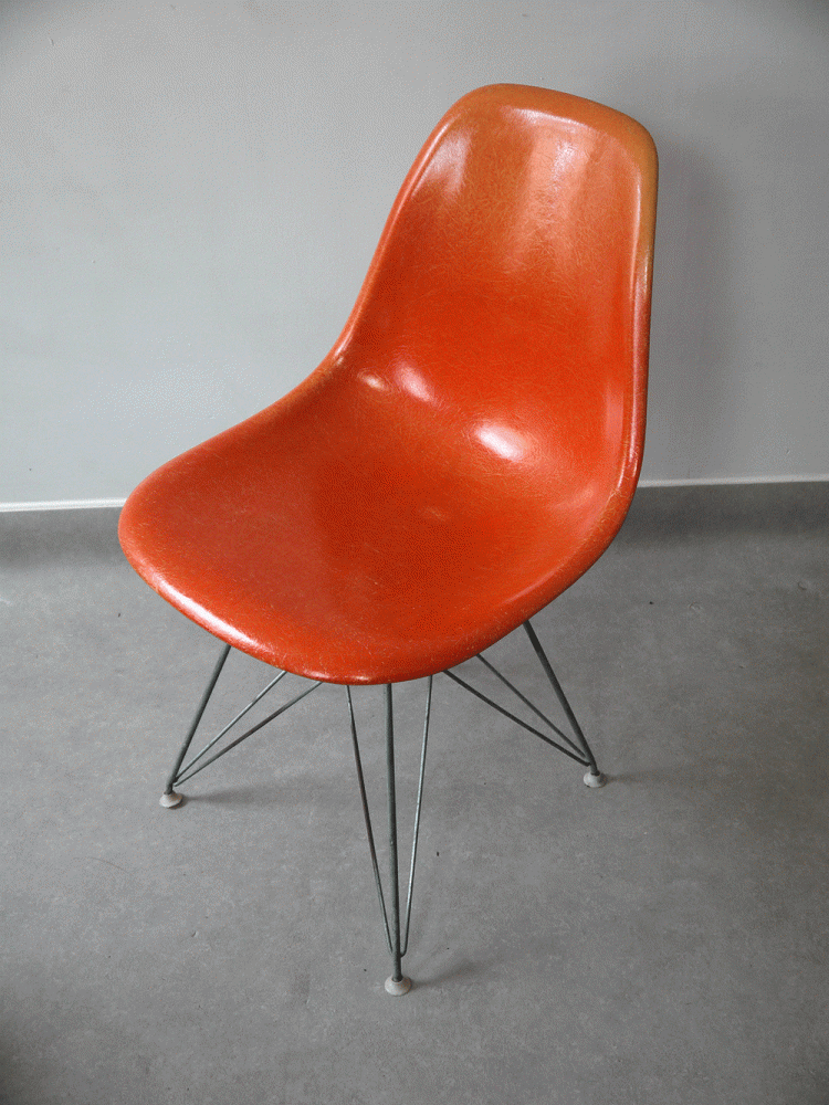 Charles and Ray Eames – Early Eiffel Tower Shell Chair