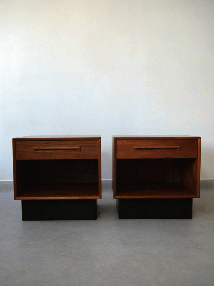 Westnofa Norway – Pair of Bedside Tables