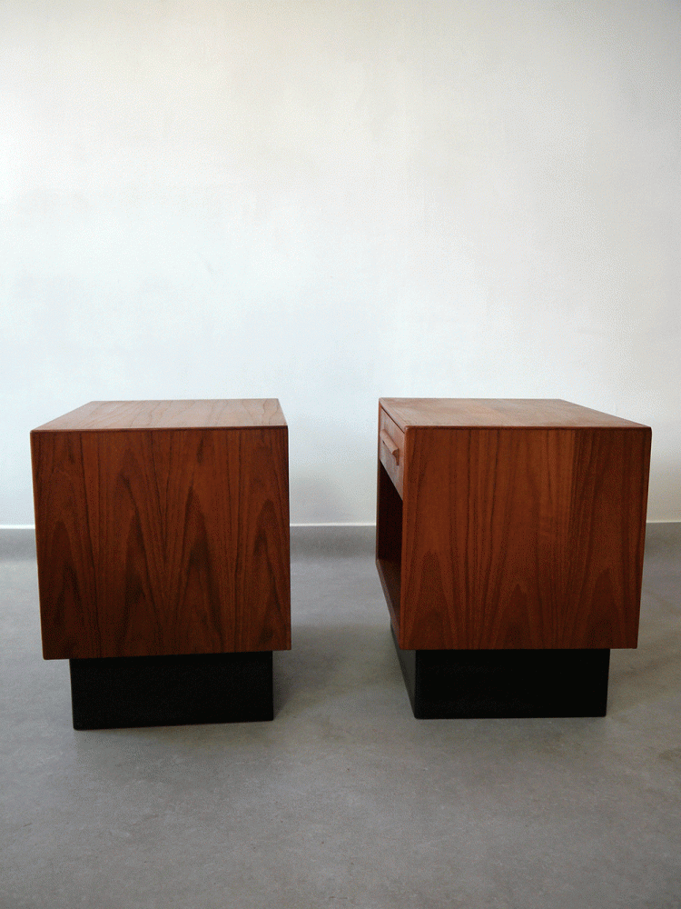 Westnofa Norway – Pair of Bedside Tables
