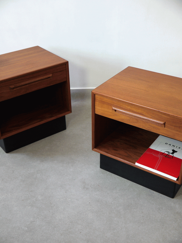 Westnofa Norway – Pair of Bedside Tables