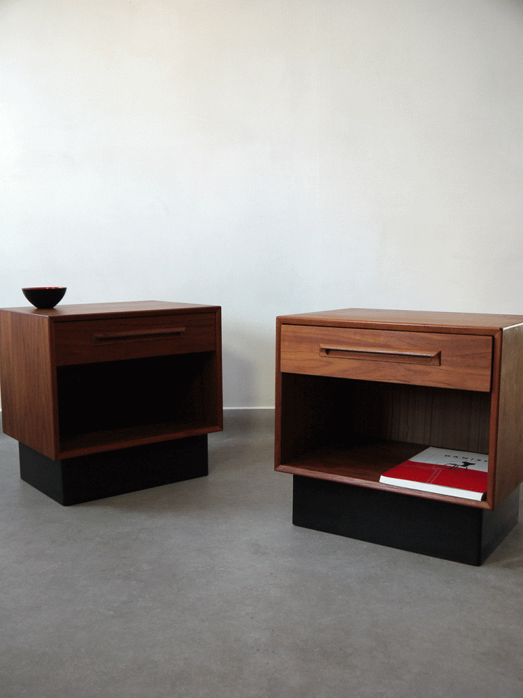 Westnofa Norway – Pair of Bedside Tables