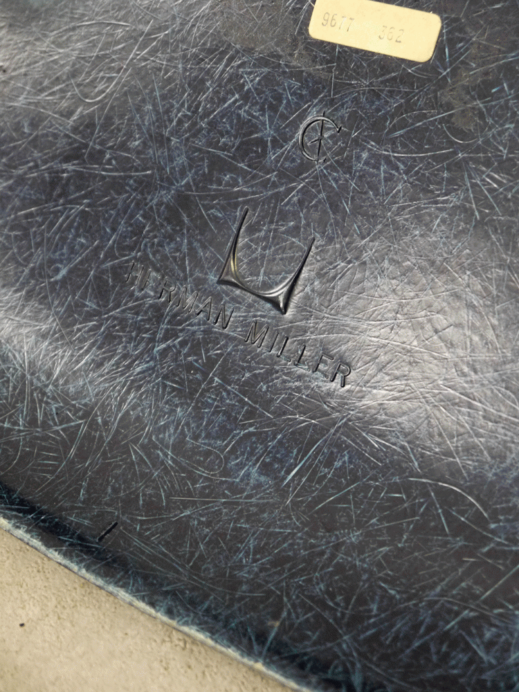 Charles and Ray Eames – Swivel Contract Side Chair