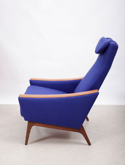 Easy Chair – Teak Arms