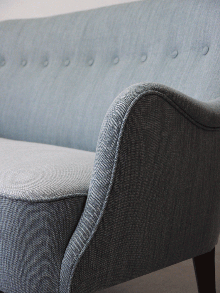 Finn Juhl Style – Curved Upholstered Sofa