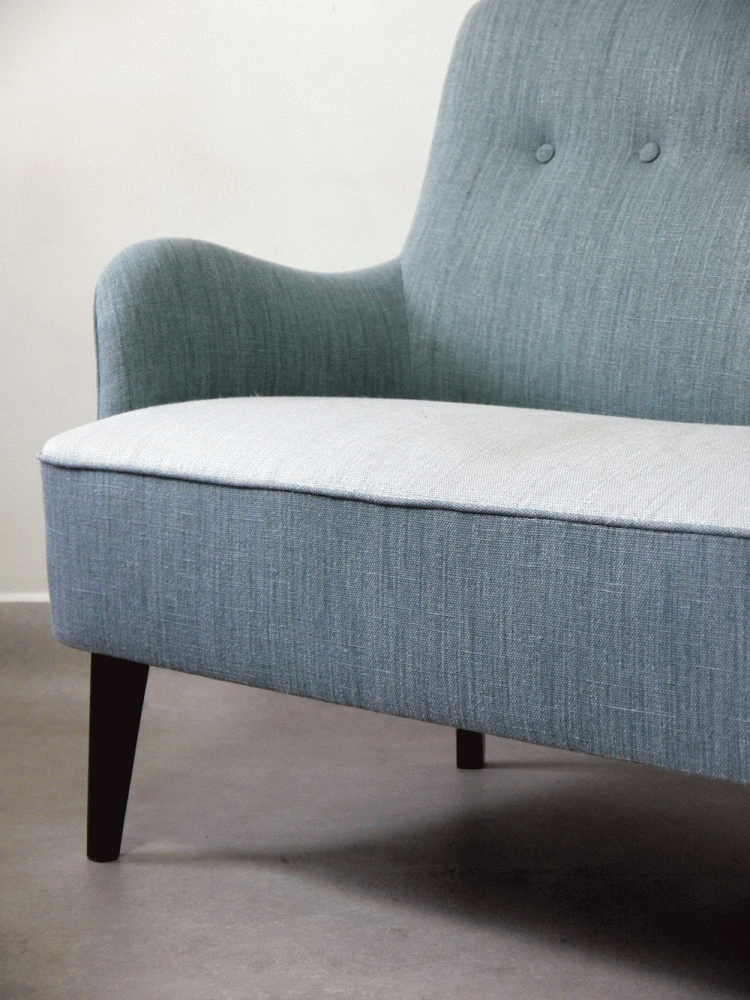 Finn Juhl Style – Curved Upholstered Sofa