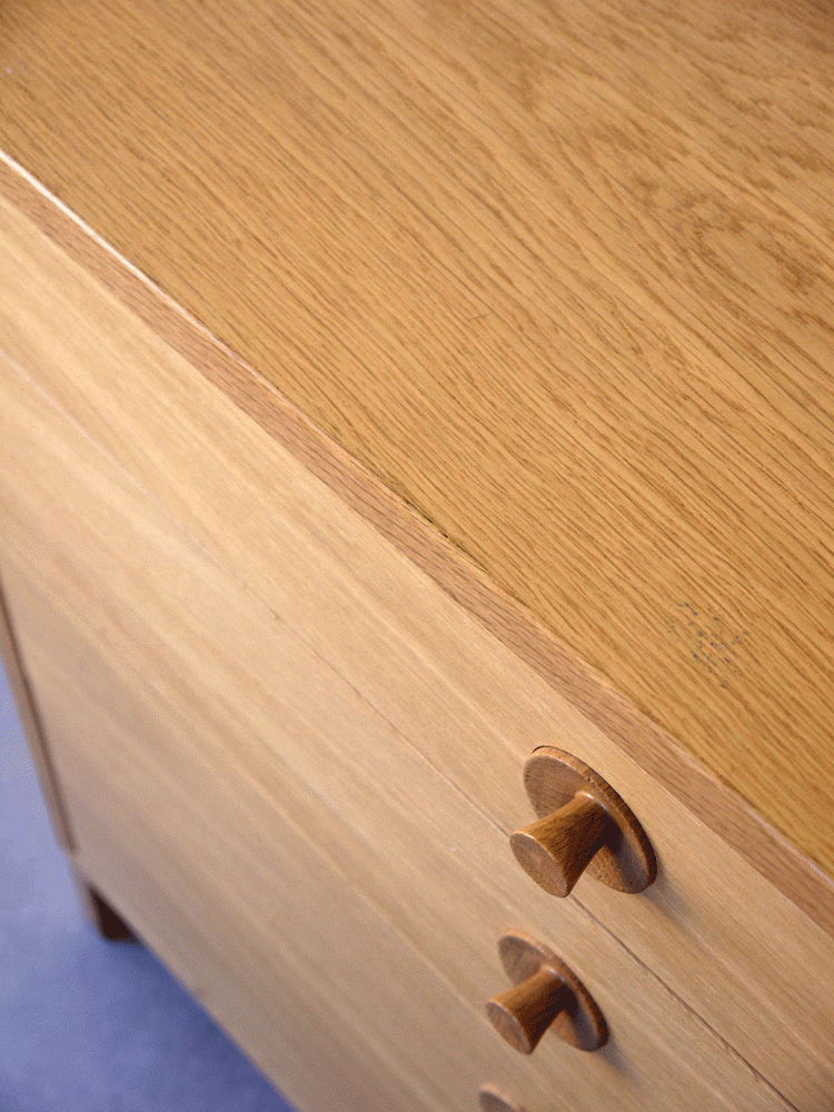 Karl Anderssen – Low Oak Drawer Unit