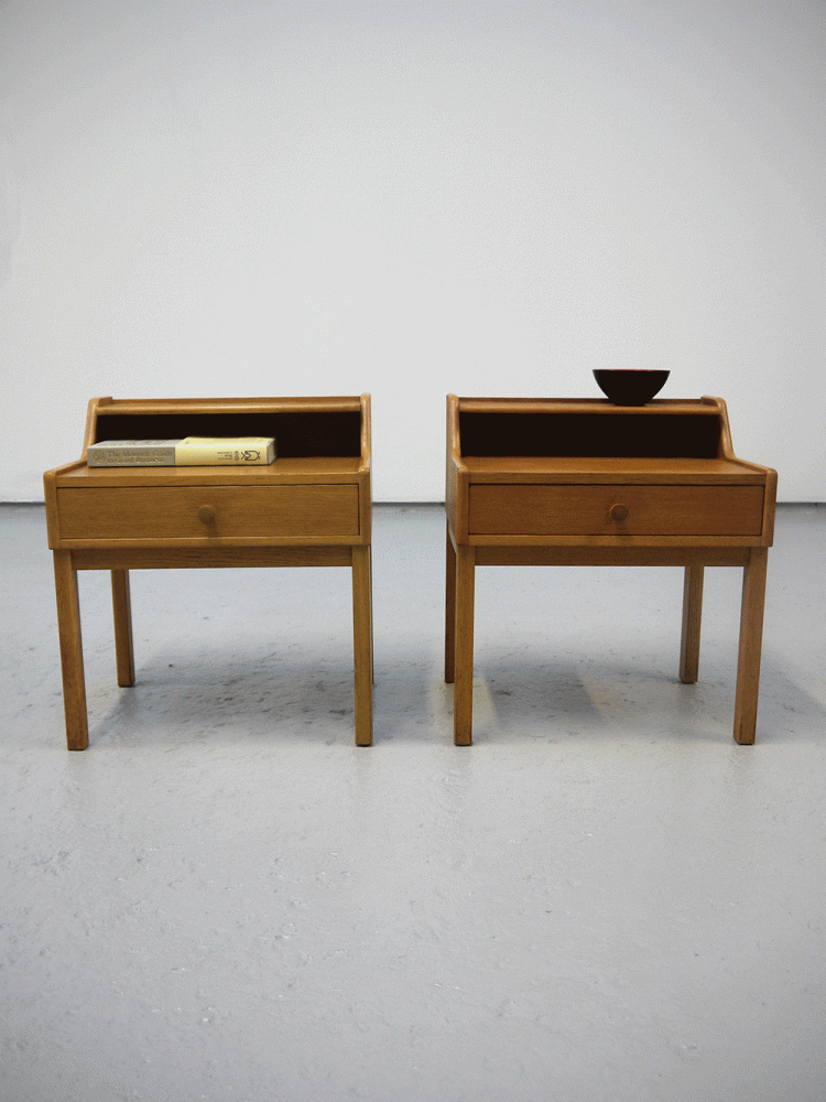 Danish – Pair of Oak Bedside Tables