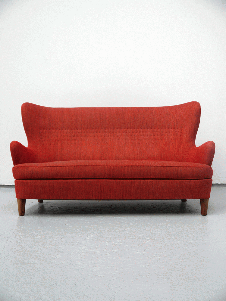 Swedish – Organic Upholstered Curved Sofa