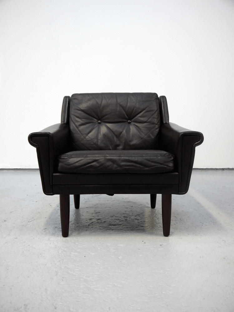 Illum Wikkelso Style – Leather Lounge Chair