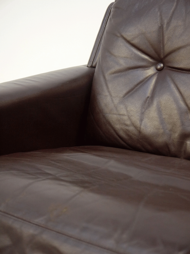 Illum Wikkelso Style – Leather Lounge Chair