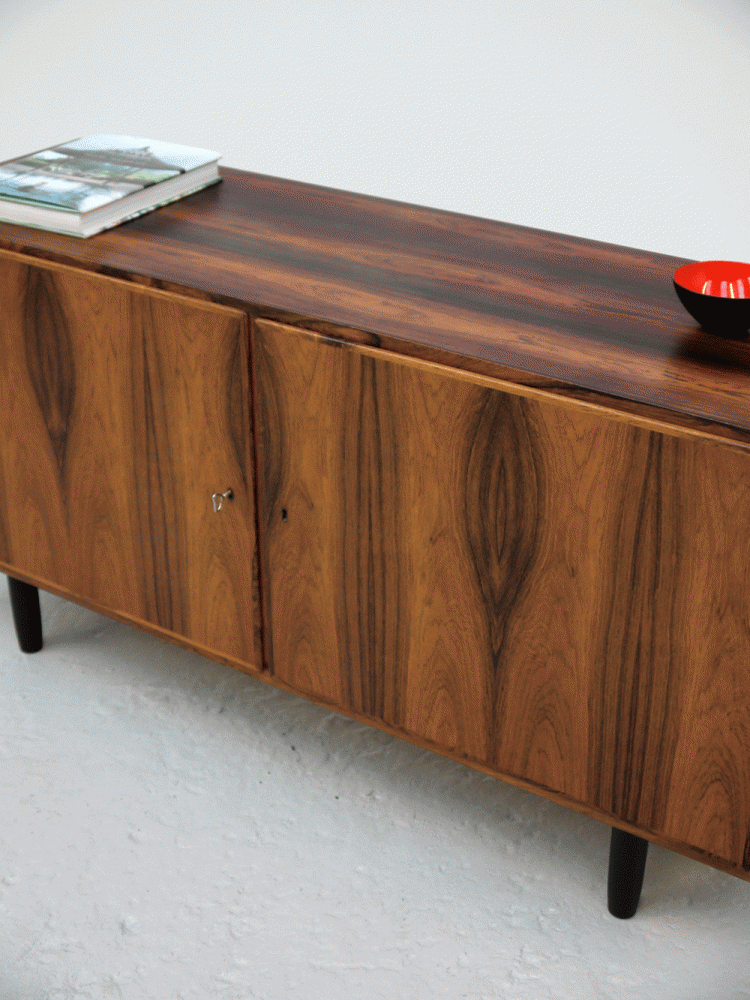 Poul Hundevad – Lockable Rosewood Sideboard